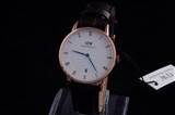 Daniel Wellington watch same style man and woman Apr 27--wsp07_2948372